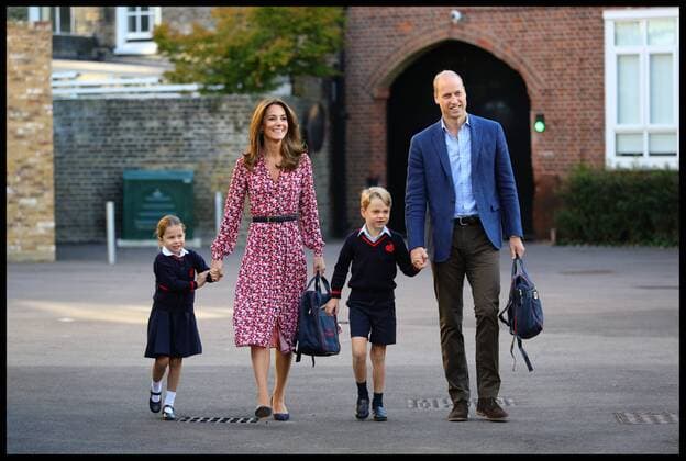 Bilder des Jahres 2019, Entertainment 09 September Entertainment Themen der Woche KW36 Entertainment Bilder des Tages . 05 09 2019. London, United Kingdom. Princess Charlotte first day at School. Princess Charlotte arrives for her first day of school at Thomas s Battersea in London, accompanied by her brother Prince George and her parents the Duke and Duchess of Cambridge.  xi-Images xPoolx IIM-20112-0022