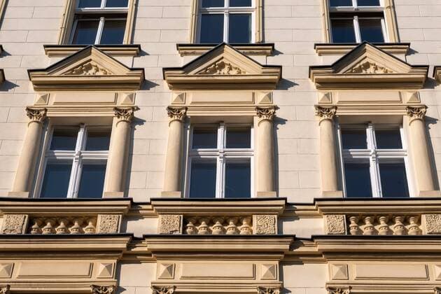 Gentrification Germany, Berlin, 22 08 2019, residential building Prenzlauer Berg, stucco facade,