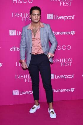 Fashion Fest Autumn Winter -Arrivals MEXICO CITY, MEXICO - SEPTEMBER 5: Carlos Said poses for photos during the pink carpet of Fashion Fest Autumn Winter 2019 at Quarry Studios on September 5, 2019 in Mexico City, Mexico  Copyright: xCarlosxTischlerx EYE_0037