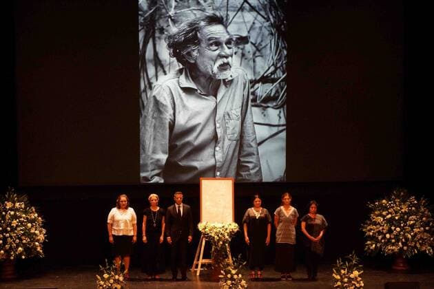 September 6, 2019 EUM20190907CUL01 JPG OAXACA, Oax DeathDeath Toledo Alejandra Frausto, Secretary of Culture, and Alejandro Murat, Governor of Oaxaca, headed the honor guard at the Macedonio Alcala Theater on September 6, 2019, in honor of artist Francisco Toledo, who died Thursday at age 79.  - ZUMAu78_ 20190906_zaf_u78_118 Copyright: xElxUniversalx