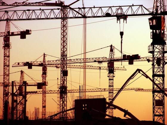 Construction cranes, economy, economy, economic upswing, growth, gross national product, housing construction, rent covers,