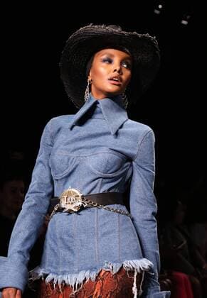 Entertainment Bilder des Tages September 8, 2019, New York, New York, USA: HALIMA ADEN models in the LaQuan Smith SS20 Fashion Show,.Pier 59, NYC.September 8, 2019.Photos by , Photos Inc. New York USA - ZUMAms4_ 20190908_zaf_ms4_042 Copyright: xSoniaxMoskowitzx