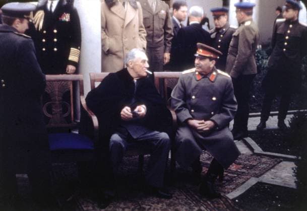 Yalta Conference (Crimea). Roosevelt and Stalin Yalta Conference (Crimea). Roosevelt and Stalin February 1945 U.S.S.R. - World War II U.S. Army Photo Copyright: xPhoto12 ArchivesxSnarkx DFS09A04_455