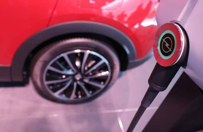 Internationale Automobilausstellung (IAA) 2019 Messe Frankfurt am Main Hier: Opel Zapfsäule Wallbox *** International Motor Show IAA 2019 Messe Frankfurt am Main Here Opel Petrol Pump Wallbox MR:N