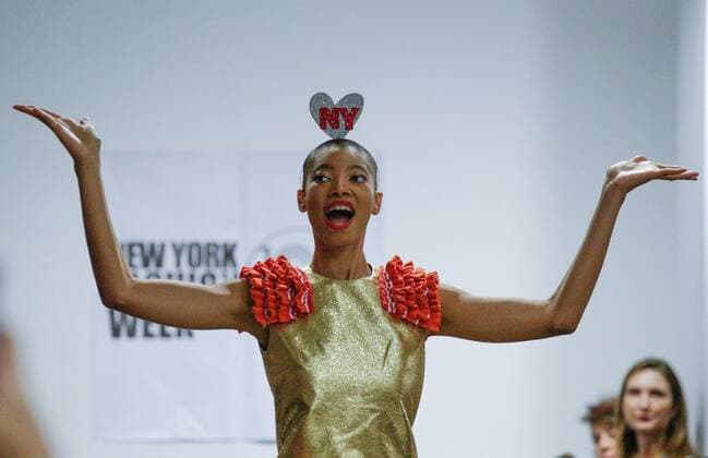 New York Fashion Week, Latin American Modenschau A Model displays a creation by the Spanish designer Agatha Ruiz de la Prada during the Latin American Fashion Designers event, on the fifth and penultimate day of the New York Fashion Week, in New York, United States, 10 September 2019. New York Fashion Week - Agatha Ruiz de la Prada !ACHTUNG: NUR REDAKTIONELLE NUTZUNG!  Copyright: xKenaxBetancurx AME5894 20190911-637037701404923976