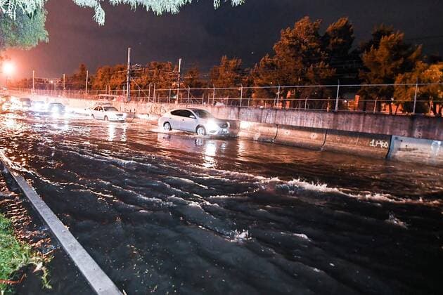 September 10, 2019 EUM20190910ACT12 JPG MEXICO CITY RainLuins CDMX After the heavy rains that occurred during the night of this Tuesday September 10, 2019 in Mexico City, some areas of the capital were affected in the image shows a flooding in the mayor Iztapalapa Photo Agency EL UNIVERSALArmando MartinezEVZ  - ZUMAu78_ 20190910_zaf_u78_080 Copyright: xElxUniversalx