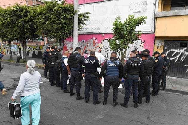 September 11, 2019 EUM20190911SOC02 JPG MEXICO CITY, ViolenceViolencia Balacera September 11, 2019 A 25-year-old girl who transited on Central Avenue, on the border of Nezahualcoyotl and Mayor Gustavo A Madero, died after being hit by a stray bullet when two alleged thieves tried to escape from local police who were after them for stealing a truck loaded  - ZUMAu78_ 20190911_zaf_u78_012 Copyright: xElxUniversalx