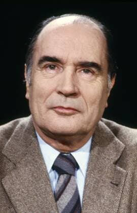 FranÃ§ois Mitterrand, 1980 FranÃ§ois Mitterrand on the set of the television show Cartes sur table on Antenne 2, during the campaign for the 1981 presidential election. January 14, 1980 Photo Jacques Loew Copyright: xJacquesxLoew Photo12x LWE19A00_069