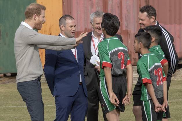 . 12 09 2019. Luton, United Kingdom. Prince Harry, the Duke of Sussex, during a visit to the Rugby Football Union All Schools programme at Lealands High School in Luton, United Kingdom.  xPoolx xi-Imagesx IIM-20144-0002