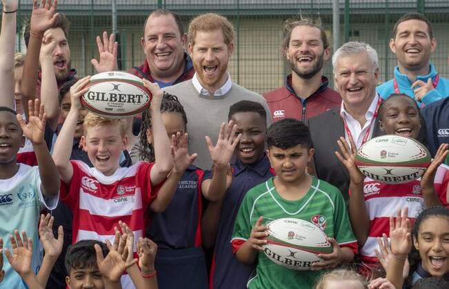 . 12 09 2019. Luton, United Kingdom. Prince Harry, the Duke of Sussex, during a visit to the Rugby Football Union All Schools programme at Lealands High School in Luton, United Kingdom.  xPoolx xi-Imagesx IIM-20144-0009