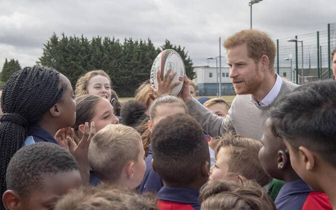 . 12 09 2019. Luton, United Kingdom. Prince Harry, the Duke of Sussex, during a visit to the Rugby Football Union All Schools programme at Lealands High School in Luton, United Kingdom.  xPoolx xi-Imagesx IIM-20144-0015