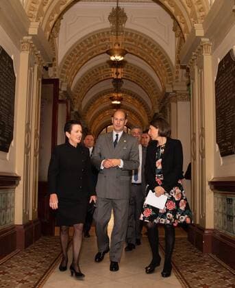 EARL OF WESSEX SYDNEY VISIT, Lord Mayor of Sydney Clover Moore, NSW Premier Gladys Berejiklian and Prince Edward, Earl of Essex arrive at the Sydney Town Hall in Sydney, Friday, September 13, 2019. It is the largest of The Duke of Edinburgh s International Gold Award Ceremonies ever to take place outside the UK and is part of a series of events taking place to celebrate the 60th Anniversary of The Duke of Edinburgh s International Award in Australia. ( NO ARCHIVING, EDITORIAL USE ONLY, NO USE IN BOOKS WITHOUT CONSENT SYDNEY NSW AUSTRALIA  Copyright: xJAMESxGOURLEYx 20190913001419234493