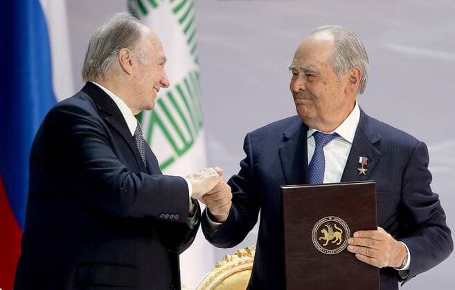 KAZAN, RUSSIA - SEPTEMBER 13, 2019: Prince Shah Karim Al Hussaini, Aga Khan IV (L) and Mintimer Shaimiev, State Counselor of the Republic of Tatarstan, during a ceremony to present the 2019 Aga Khan Award for Architecture at the Musa Dzhalil Opera and Ballet Theatre. Yegor Aleyev TASS  TS0BAAB9