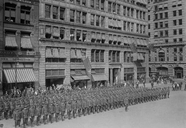 U.S. Army Coast Artillery Members in front of Everett Building, Union Square, New York City, New York, USA, Bain News Service, 1915  Copyright: CircaxImages ghi-circa00533