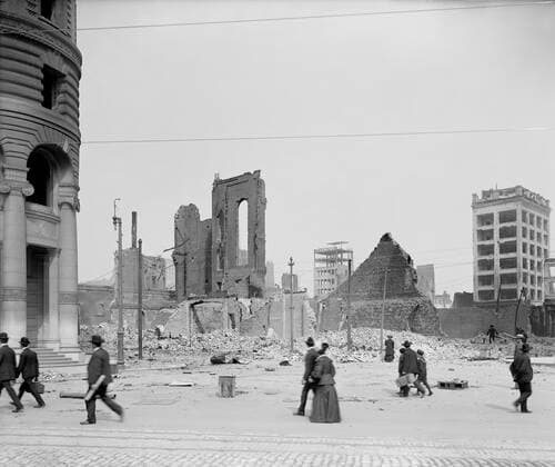 Post and Montgomery Streets at Corner of Market Street after Earthquake, San Francisco, California, USA, Detroit Publishing Company, 1906  Copyright: CircaxImages ghi-circa00688