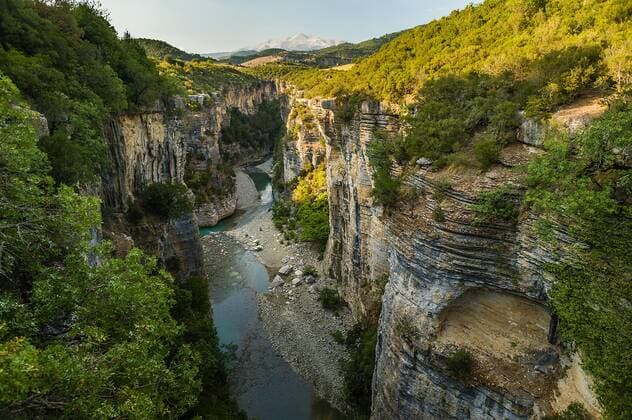 Blick in die fantastische Landschaft der Osum Schlucht, Ã‡orovoda, Berat, Albanien. Mit dem Campingbus unterwegs in Albanien *** View into the fantastic landscape of the Osum Gorge, Ã‡orovoda, Berat, Albania Travelling in Albania with the camping bus