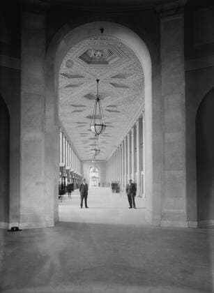 Main Corridor, General Post Office Building, New York City, New York, USA, Bain News Service, 1915  Copyright: CircaxImages ghi-circa02838