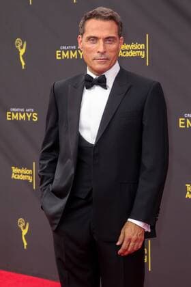 Rufus Sewell bei der Ankunft zur Verleihung der Creative Arts Emmy Awards am 15.09.2019 in Los Angeles Creative Arts Emmy Awards 2019 in Los Angeles - Tag 2 *** Rufus Sewell arriving for the Creative Arts Emmy Awards ceremony on 15 09 2019 in Los Angeles Creative Arts Emmy Awards 2019 in Los Angeles Day 2 