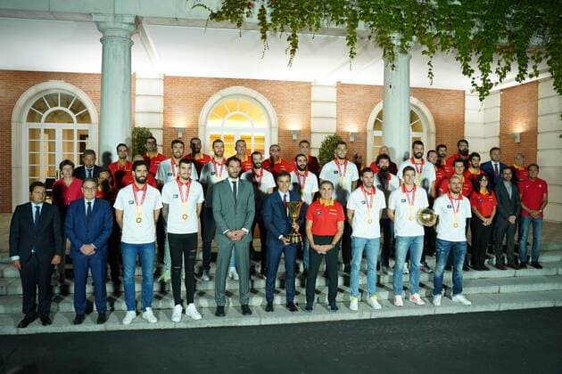 Spanish President Pedro Sanchez at a reception to honour the Spain Basketball team after their victor y in the 2019 China Basketball FIBA World Cup at Moncloa Palace in Madrid on Monday, 16 September 2019 Cordon Press