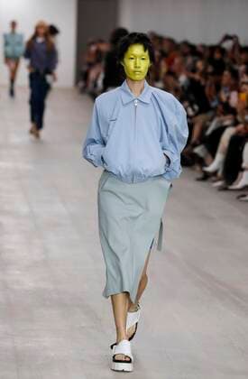 (190917) -- LONDON, Sept. 17, 2019 -- Models walk the runway at the pushBUTTON show during the London Fashion Week 2019 in London, Britain, Sept. 17, 2019. ) BRITAIN-LONDON-FASHION WEEK-PUSHBUTTON HanxYan 