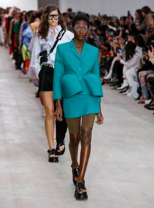 (190917) -- LONDON, Sept. 17, 2019 -- Models walk the runway at the pushBUTTON show during the London Fashion Week 2019 in London, Britain, Sept. 17, 2019. ) BRITAIN-LONDON-FASHION WEEK-PUSHBUTTON HanxYan 