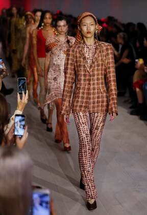 (190917) -- LONDON, Sept. 17, 2019 -- Models walk the runway at the Charlotte Knowles show during the London Fashion Week in London, Britain, on Sept. 17, 2019. ) BRITAIN-LONDON-FASHION WEEK-CHARLOTTE KNOWLES HanxYan 