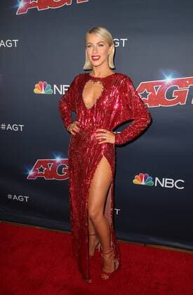 HOLLYWOOD, CA - SEPTEMBER 17: Julianne Hough, at America s Got Talent Season 14 Live Show Red Carpet at The Dolby Theatre in Hollywood, California on September 17, 2019. Copyright: xFayexSadoux