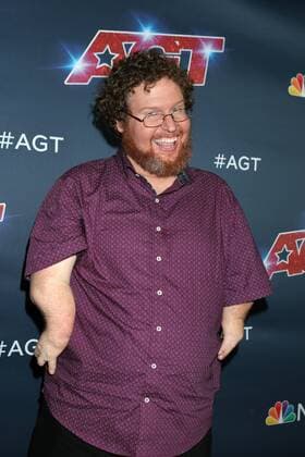 LOS ANGELES - SEP 17: Ryan Niemiller at the America s Got Talent Season 14 Live Show Red Carpet - Finals at the Dolby Theater on September 17, 2019 in Los Angeles, CA  Copyright: xKathyxHutchinsx xIPAx xHutchinsxPhotox