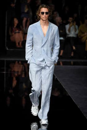 Milan Fashion Week, Women Spring Summer 2020. Milan, Women s Fashion, Spring Summer 2020. Emporio Armani catwalk. Pictured: model  Copyright: xSimonaxChiocciax xIPAx xFotosickix