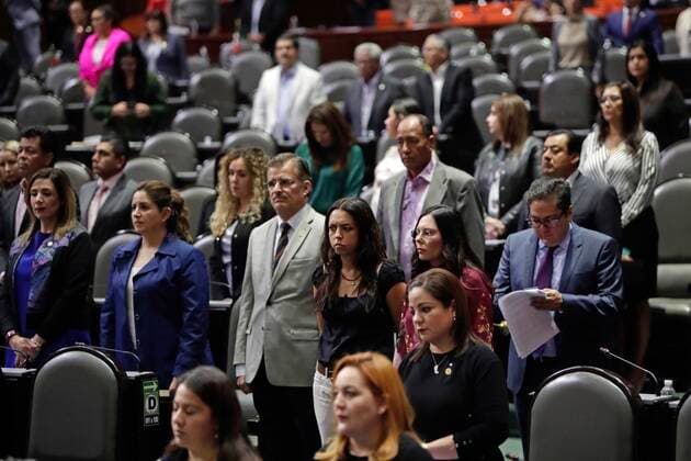 September 19, 2019 EUM20190919NAC12 JPG MEXICO CITY AnniversaryAnniversary Earthquakes In the Chamber of Deputies a minute of silence is observed in commemoration of the earthquakes of September 19, 1985 and 2017 Photo Agency EL UNIVERSALIvan StephensEELG  - ZUMAu78_ 20190919_zaf_u78_011 Copyright: xElxUniversalx