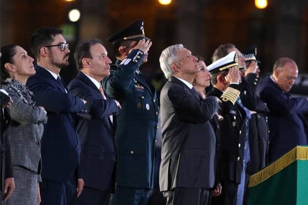 September 19, 2019 EUM20190919NAC18 JPG MEXICO CITY Anniversary Anniversary Anniversary Earthquakes President Andres Manuel Lopez Obrador led the half-mast hoisting of the flag at the Zocalo in memory of those who died in the earthquakes of September 19, 1985 and 2017 He was accompanied by his wife Beatriz Gutierrez Mül  - ZUMAu78_ 20190919_zaf_u78_016 Copyright: xElxUniversalx