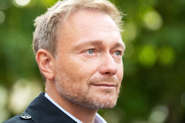 Election campaign kick-off of the FDP Thuringia for the state election 2019 in Jena on the timber market on 19 9 2019 Christian Lindner Federal Chairman of the Free Democrats FDP , Portrait Holzmarkt Jena