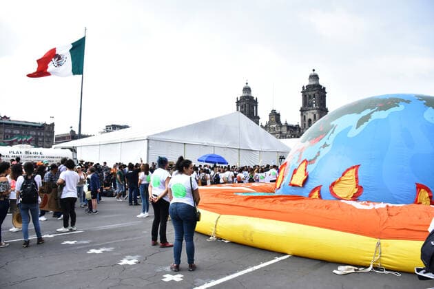 Friday for Future: protest against climate change People take part during a march in protest against climate change impulsed by global strike called Friday for Future at Reforma Avenue on September 20, 2019 in Mexico City, Mexico. around almost 100 countries mobilizations were carried out to combat climate change. The activist movement is led by young people who begin to transcend their ideals globally.  Copyright: xCarlosxTischlerx EYE_2507