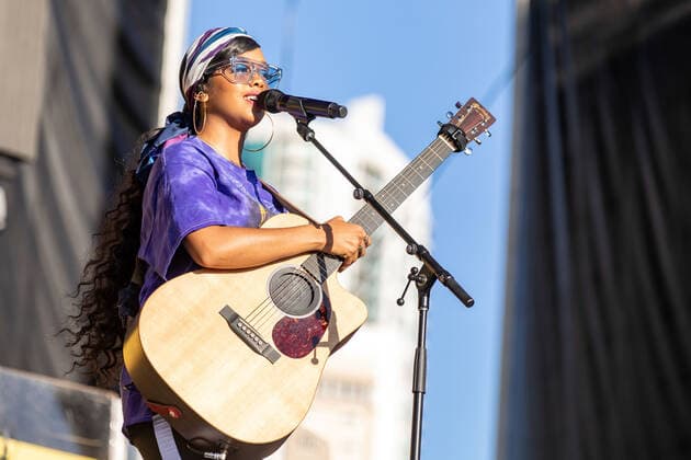September 21, 2019, Las Vegas, Nevada, U.S: H.E.R. (GABRIELLA WILSON) during the iHeartMusic Festival Daytime Village at Las Vegas Festival Grounds in Las Vegas, Nevada Las Vegas U.S. - ZUMAs135 20190921_zap_s135_174 Copyright: xDanielxDeSloverx