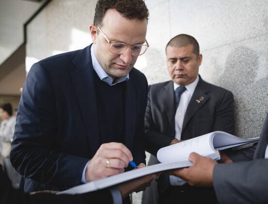 Federal Health Minister Jens Spahn CDU as part of his departure from Mexico City, 21 09 2019 Mexico City Mexico Mexico Copyright: xXanderxHeinl photothek.netx