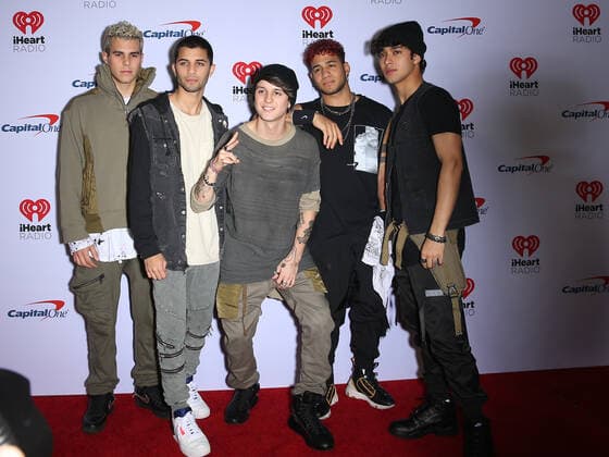 21 September 2019 - Las Vegas, NV - CNCO. 2019 iHeartRadio Music Festival Photo Room Day 2 at T-Mobile Arena. Photo Credit: MJT AdMedia 245288 2019-09-21 NV Las Vegas Etats-Unis  Copyright: xAdMediax STAR_245288_044