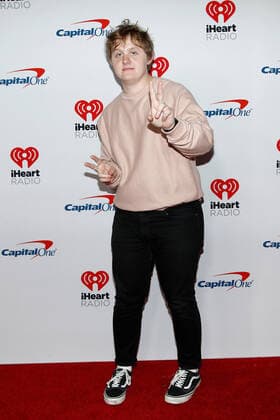 Lewis Capaldi arrives for the iHeartRadio Music Festival at the T-Mobile Arena in Las Vegas, Nevada on Saturday, September 21, 2019.  LAV2019092177 JAMESxATOA