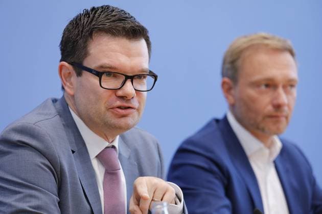 Dr Marco Buschmann, First Parliamentary Executive Director of the FDP Group, Christian Lindner, Chairman of the FDP Group, Germany, Berlin, Federal Press Conference, Mid-Term Review of Legislation, 23 09 2019