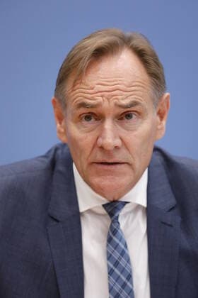 Burkhard Jung, Speaker of the Digital Initiative for All, Federal Association of Local Government Associations, President of the German Association of Cities and Towns, Germany, Berlin, Federal Press Conference, Topic Announcement of the National Digital Day 2020, 25 09 2019