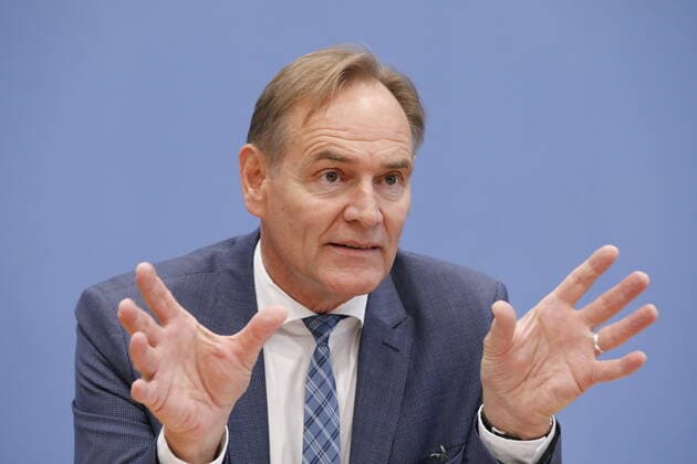 Burkhard Jung, Speaker of the Digital Initiative for All, Federal Association of Local Government Associations, President of the German Association of Cities and Towns, Germany, Berlin, Federal Press Conference, Topic Announcement of the National Digital Day 2020, 25 09 2019