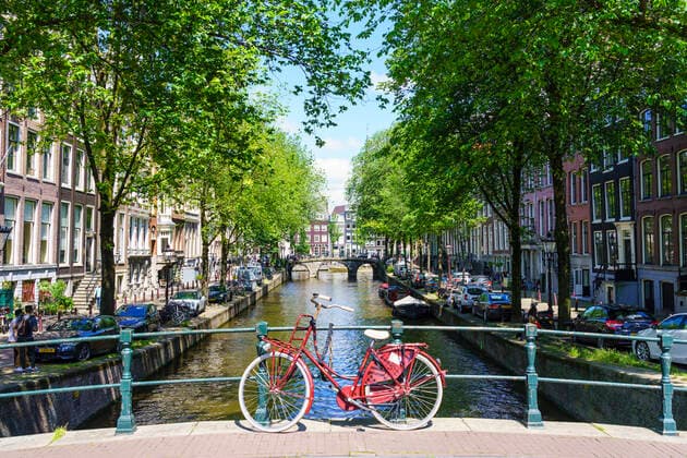 Bicycle on a bridge, Leidsegracht canal, Amsterdam, North Holland, The Netherlands, Europe Copyright: FraserxHall 1226-859