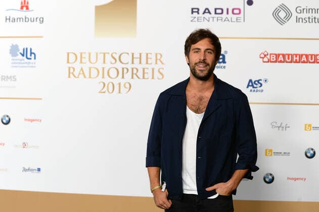 Max Giesinger guest at the award ceremony of the 10 German Radio Prize on 25 09 2019 The German Radio Prize was awarded at the Elbphilharmonie in Hamburg at the award ceremony of the German Radio Prize 2019 on 25 09 2019 The award ceremony took place at the Hamburg Elbphilharmonie in Hamburg , Hamburg Hafen Hamburg Deutschland