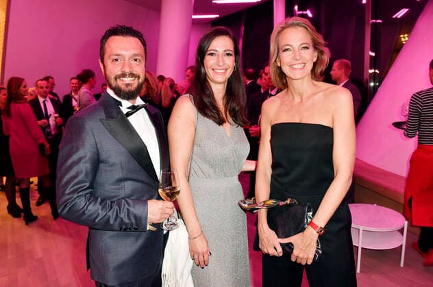 Pinar Atalay with husband and Julia Jäkel at the presentation of the German Radio Prize 2019 in the Elbphilharmonie Hamburg, 25 09 2019 Foto:xF.xKernx xFuturexImage