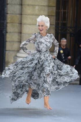 Paris Fashion Week. Annual l Oreal Show. Defilee l Oreal. Helen Mirren. 245557 2019-09-28 Paris France  Copyright: xSergexArnalx xStarfacex STAR_245557_058