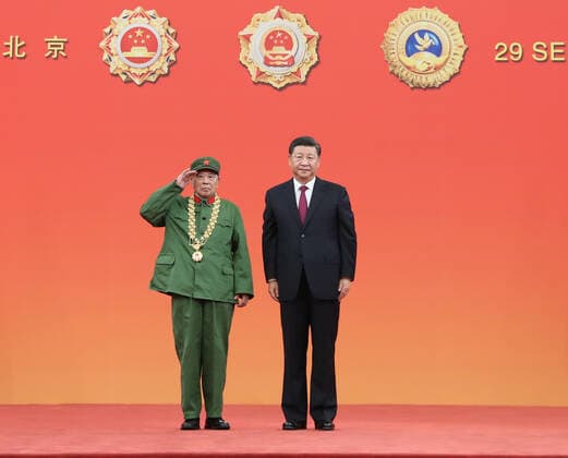 (190929) -- BEIJING, Sept. 29, 2019 -- Chinese President Xi Jinping, also general secretary of the Communist Party of China Central Committee and chairman of the Central Military Commission, presents the Medal of the Republic to Li Yannian at the presentation ceremony of the national medals and honorary titles of the People s Republic of China at the Great Hall of the People in Beijing, capital of China, Sept. 29, 2019. ) CHINA-BEIJING-NATIONAL MEDALS AND HONORARY TITLES-PRESENTATION CEREMONY (CN) WangxYe 