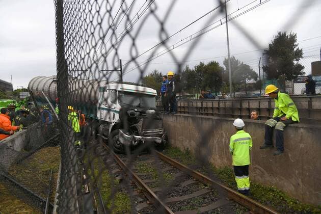 September 29, 2019 EUM20190929ACT03 JPG MEXICO CITY AccidentAccident Metro Trailer September 29, 2019 Pipa hits the retaining wall of the Tepalcates station of the Collective Transport Metro suspends service at the station of the Line A Photo Agency EL UNIVERSALArmando MartinezEELG  - ZUMAu78_ 20190929_zaf_u78_014 Copyright: xElxUniversalx