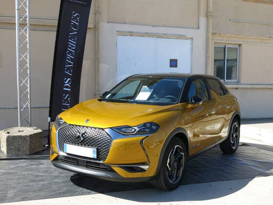 DS 3 Crossback (SUV Geländewagen, DS Automobiles, PSA-Konzern Citroen Edelmarke), Salon de l Automobile, 27. Salon du vehicule neuf et d occasion, 20.-23.09.2019, Auto, Messe, Automesse, Autoausstellung, Neuwagen & Gebrauchtwagen, Base Nature Francois Leotard, Frejus (Frankreich) *** DS 3 Crossback SUV SUV off-road vehicle, DS Automobiles, PSA Group Citroen noble brand, Salon de l Automobile, 27 Salon du vehicule neuf et d occasion, 20 23 09 2019, Auto, Messe, Automesse, Autoausstellung, Neuwagen Gebrauchtwagen, Base Nature Francois Leotard, Frejus France