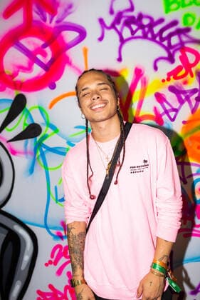 SÃO PAULO, SP - 01.10.2019: PREMIO JOVEM BRASILEIRO PJB - Singer Vitão arrives for the Young Brazilian Award (PJB) event, which awards the most outstanding young people in Brazil and the world, this Tuesday (01) October at the memorial in São Paulo, SP. x1803932x  BrunoxFernandes