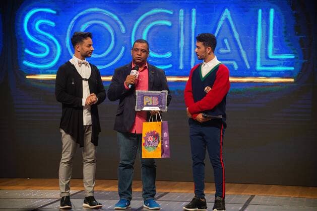 SÃO PAULO, SP - 01.10.2019: PREMIO JOVEM BRASILEIRO PJB - Uncle de Neymar receives award during the Young Brazilian Award (PJB) event, on behalf of the Neymar Junior Institute, which awards the most outstanding young people in Brazil and the world, this Tuesday (01) October at the memorial in São Paulo, SP. x1803958x  BrunoxFernandes