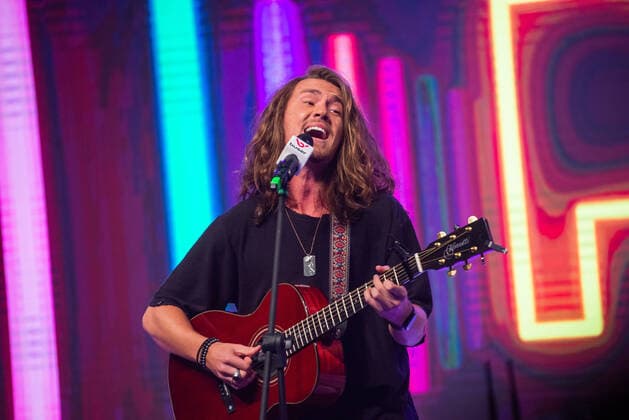 SÃO PAULO, SP - 01.10.2019: PREMIO JOVEM BRASILEIRO PJB - Vitor Kley performs at the Young Brazilian Award (PJB) event, which awards the most outstanding young people in Brazil and worldwide, this Tuesday (01) October at the memorial in São Paulo, SP. x1804008x  BrunoxFernandes